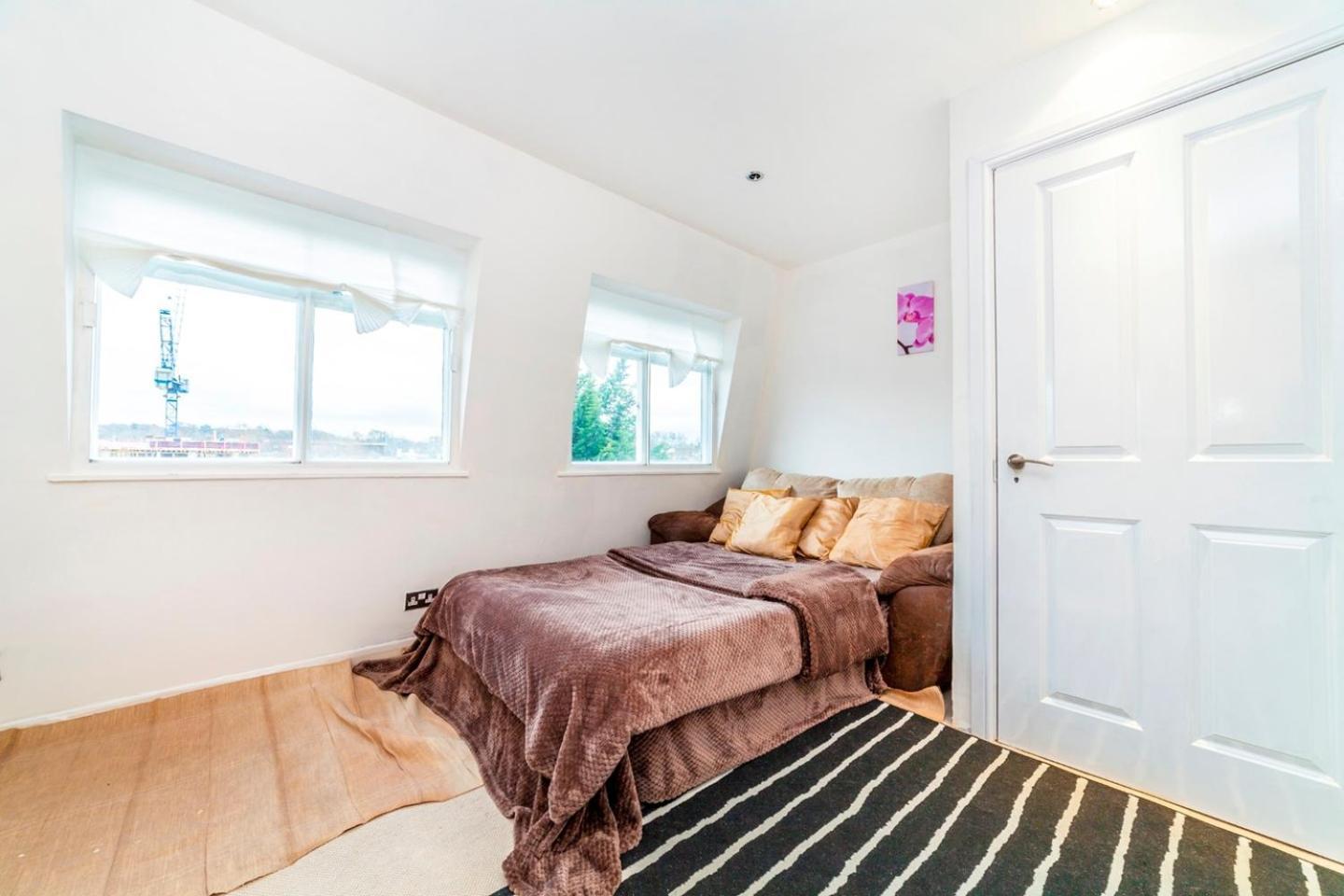 Kensington Apartament